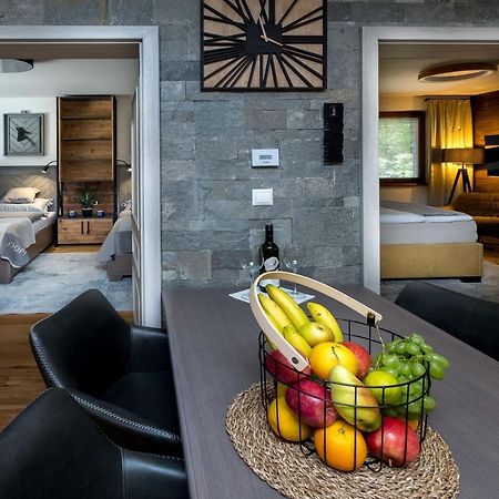 Apartman Stella Mýto pod Ďumbierom Esterno foto