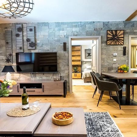 Apartman Stella Mýto pod Ďumbierom Esterno foto