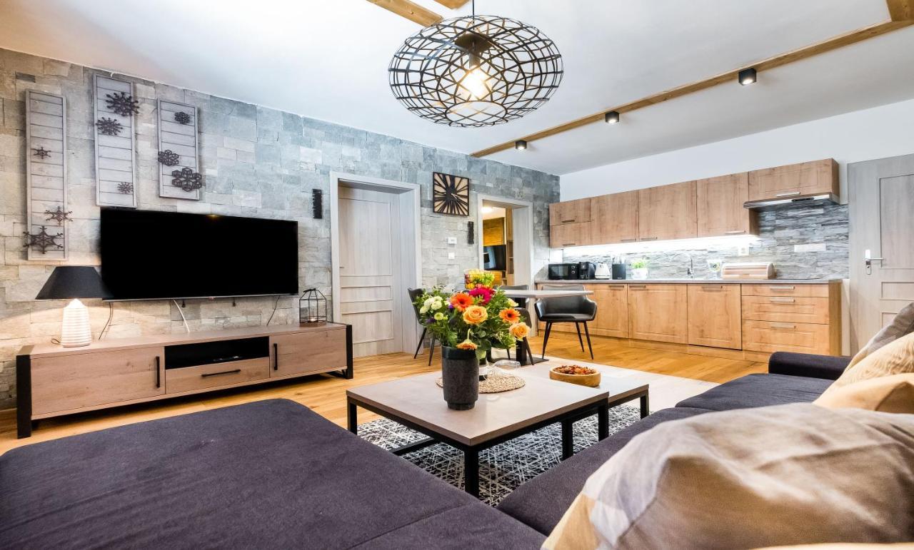 Apartman Stella Mýto pod Ďumbierom Esterno foto